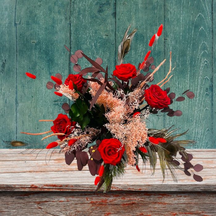 Bouquet de fleurs stabilisées et séchées camaïeu de rouges