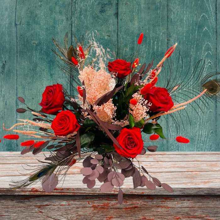 Bouquet de fleurs stabilisées et séchées camaïeu de rouges – Image 3